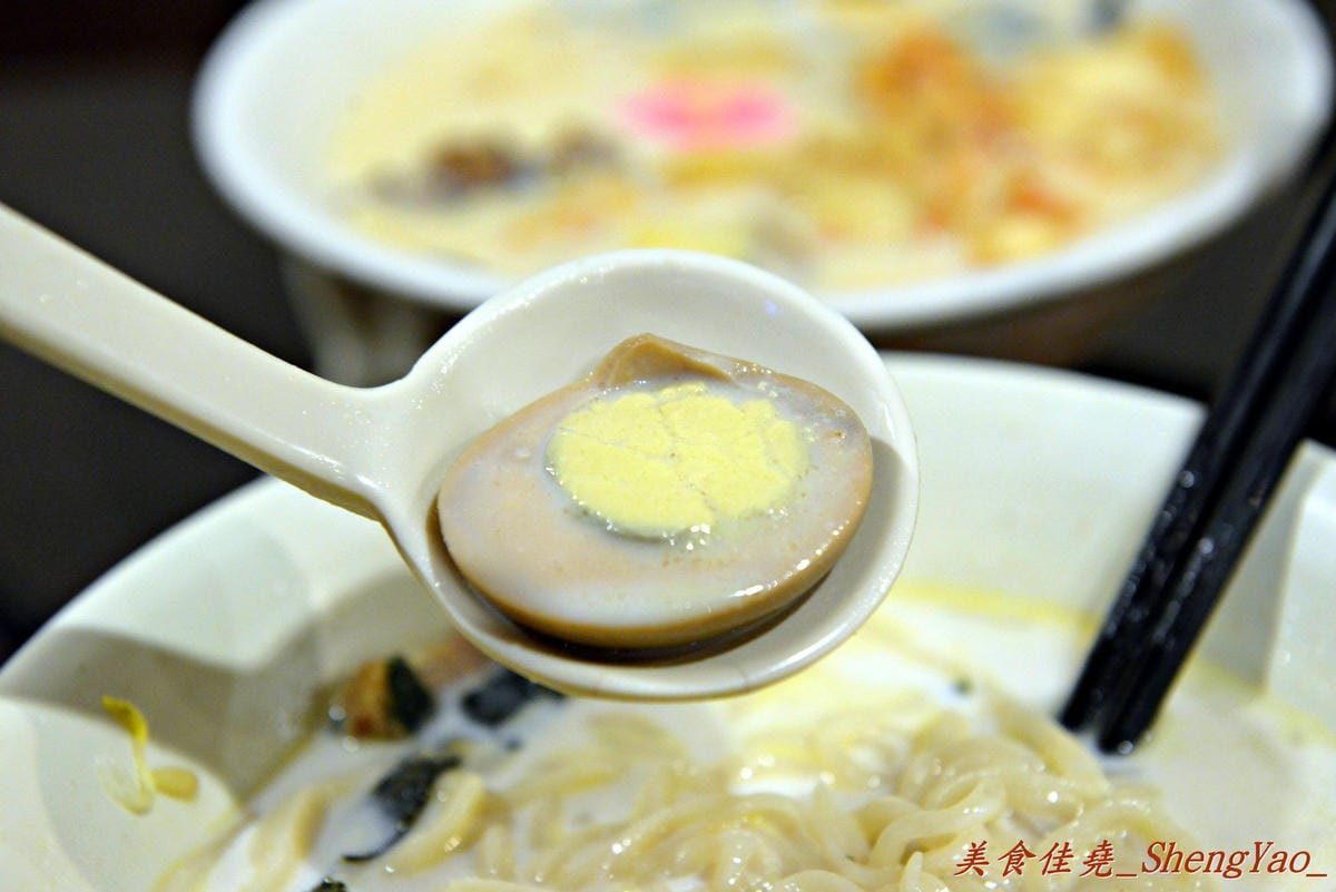 [台中北區]九州拉麵 – 一中商圈代表性拉麵,超便宜70元價格還能汽水果汁無限暢飲。
