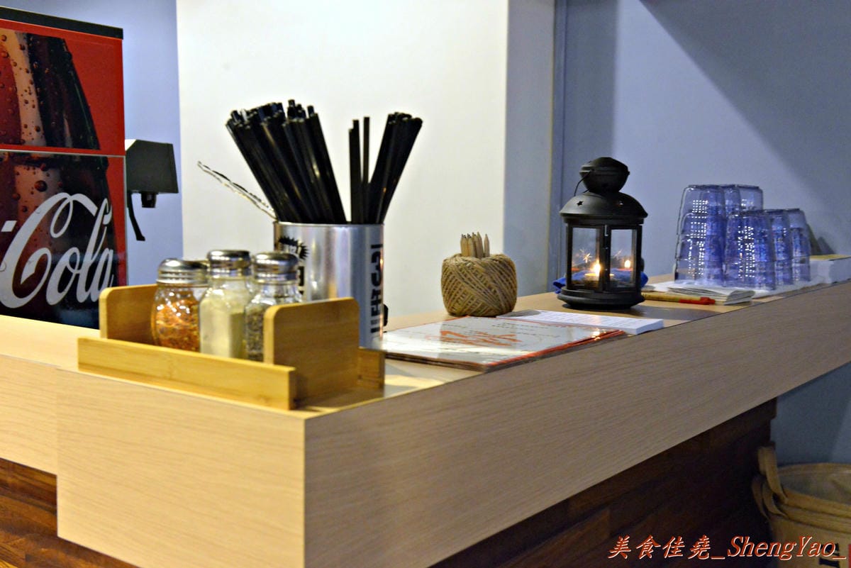 [台中西屯]貳捌麵魂 二訪 – 來逢甲沒吃過”貳捌麵魂”,別說你吃過逢甲好吃的拉麵,文華道店新家開始營運。(已歇業)