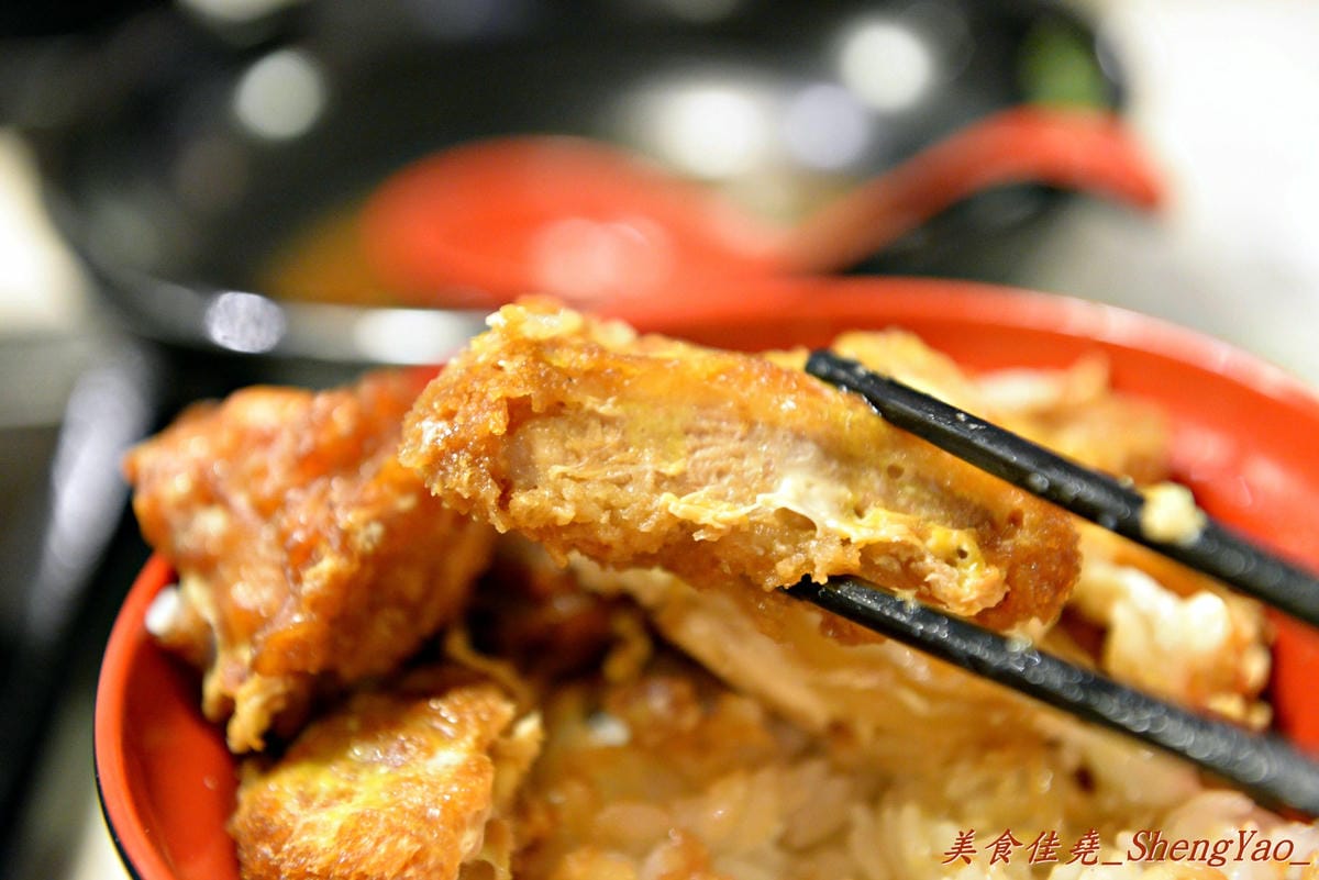 [台中西屯]名代富士蕎麥麵 台中新光三越店 – 日本東京NO.1的名代富士蕎麥麵來台中開店了 !! 蕎麥麵好吃、炸物還不差,價格便宜、份量多。(已歇業)