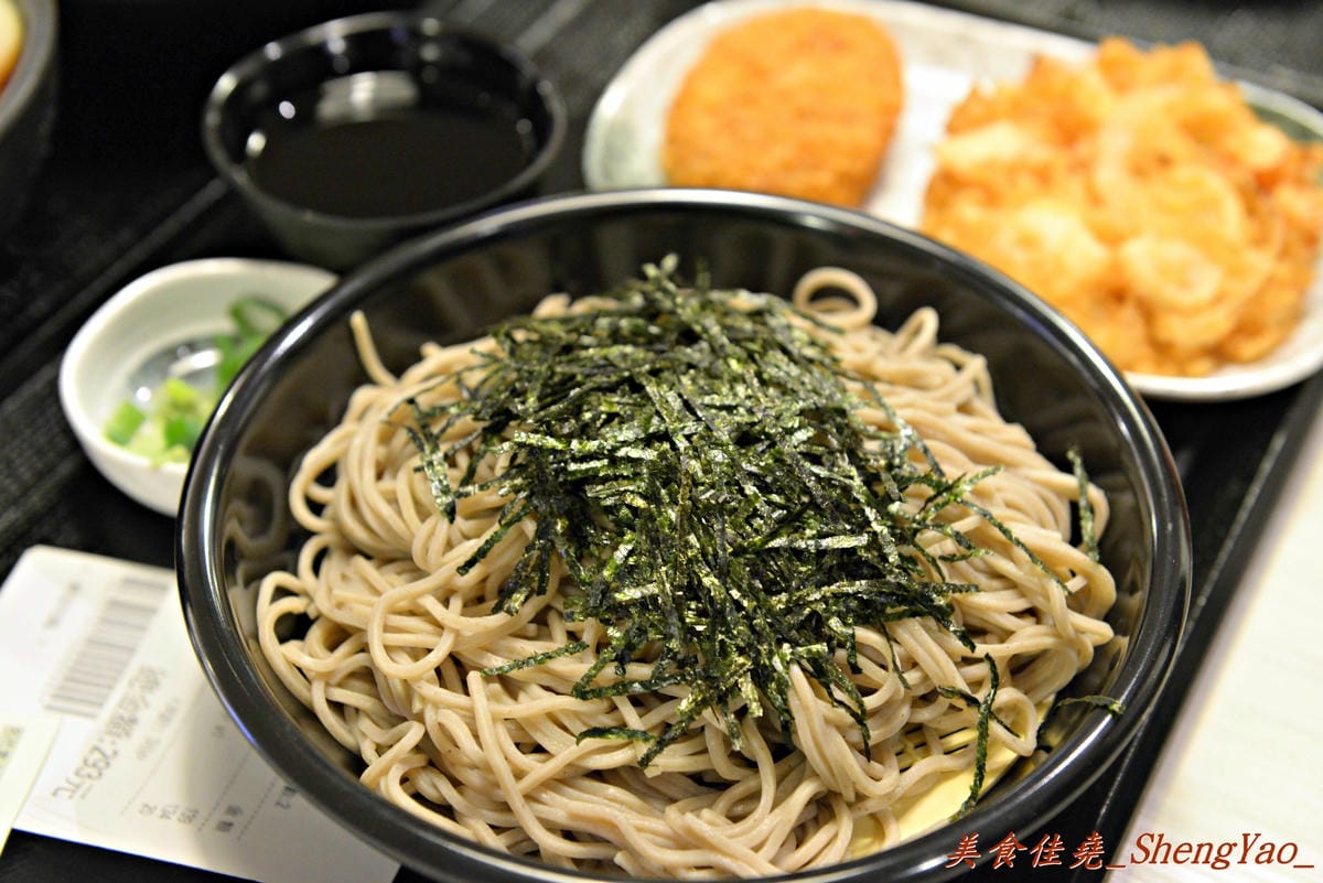 [台中西屯]名代富士蕎麥麵 台中新光三越店 – 日本東京NO.1的名代富士蕎麥麵來台中開店了 !! 蕎麥麵好吃、炸物還不差,價格便宜、份量多。(已歇業)