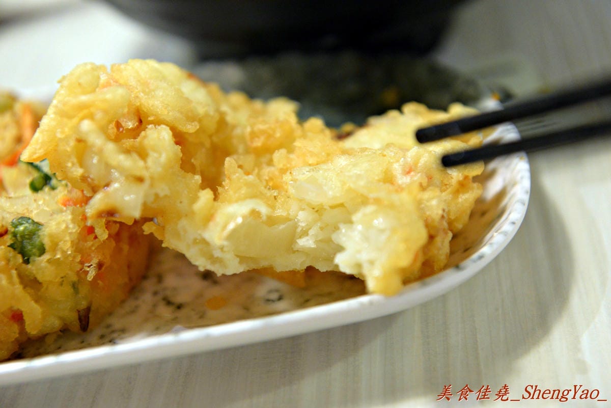 [台中西屯]名代富士蕎麥麵 台中新光三越店 – 日本東京NO.1的名代富士蕎麥麵來台中開店了 !! 蕎麥麵好吃、炸物還不差,價格便宜、份量多。(已歇業)