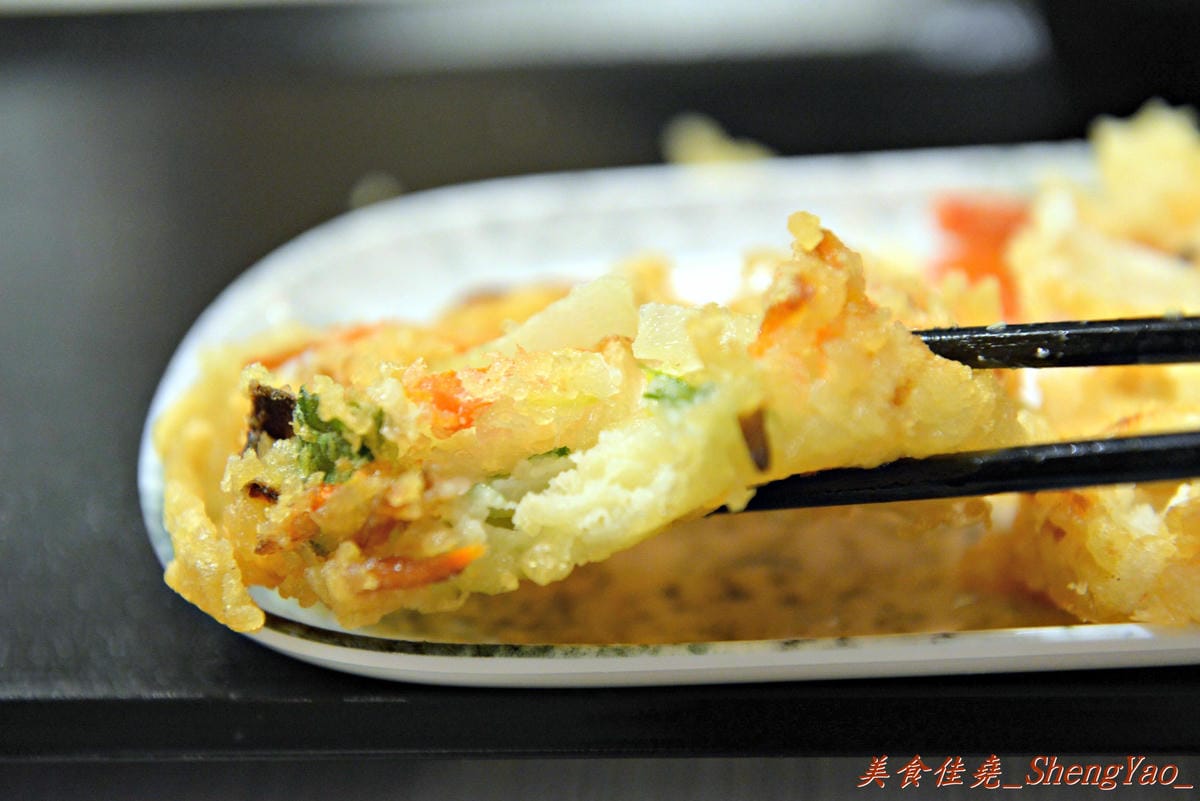 [台中西屯]名代富士蕎麥麵 台中新光三越店 – 日本東京NO.1的名代富士蕎麥麵來台中開店了 !! 蕎麥麵好吃、炸物還不差,價格便宜、份量多。(已歇業)