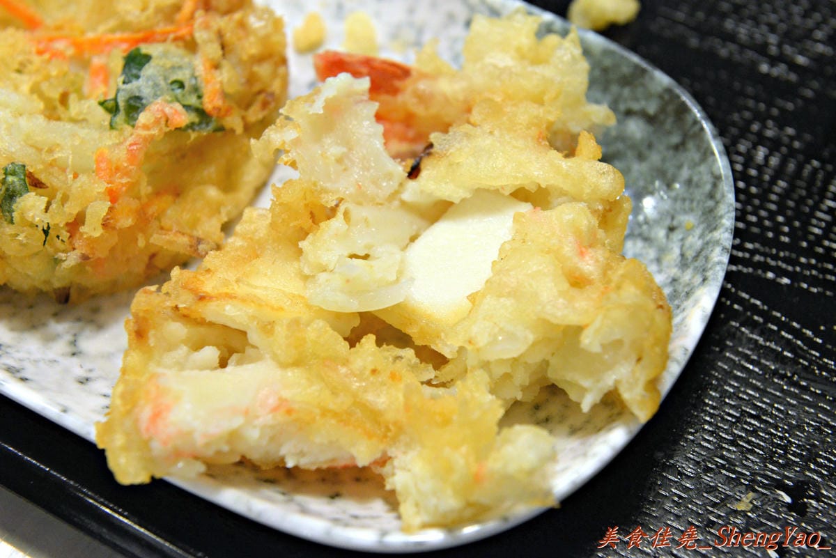 [台中西屯]名代富士蕎麥麵 台中新光三越店 – 日本東京NO.1的名代富士蕎麥麵來台中開店了 !! 蕎麥麵好吃、炸物還不差,價格便宜、份量多。(已歇業)