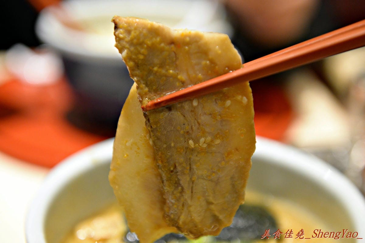 [台中西屯]山頭火拉麵 台中大遠百4號店 – 來自北海道旭川有名的日本拉麵來台中開店了,湯頭濃郁道地,台中好吃拉麵1。