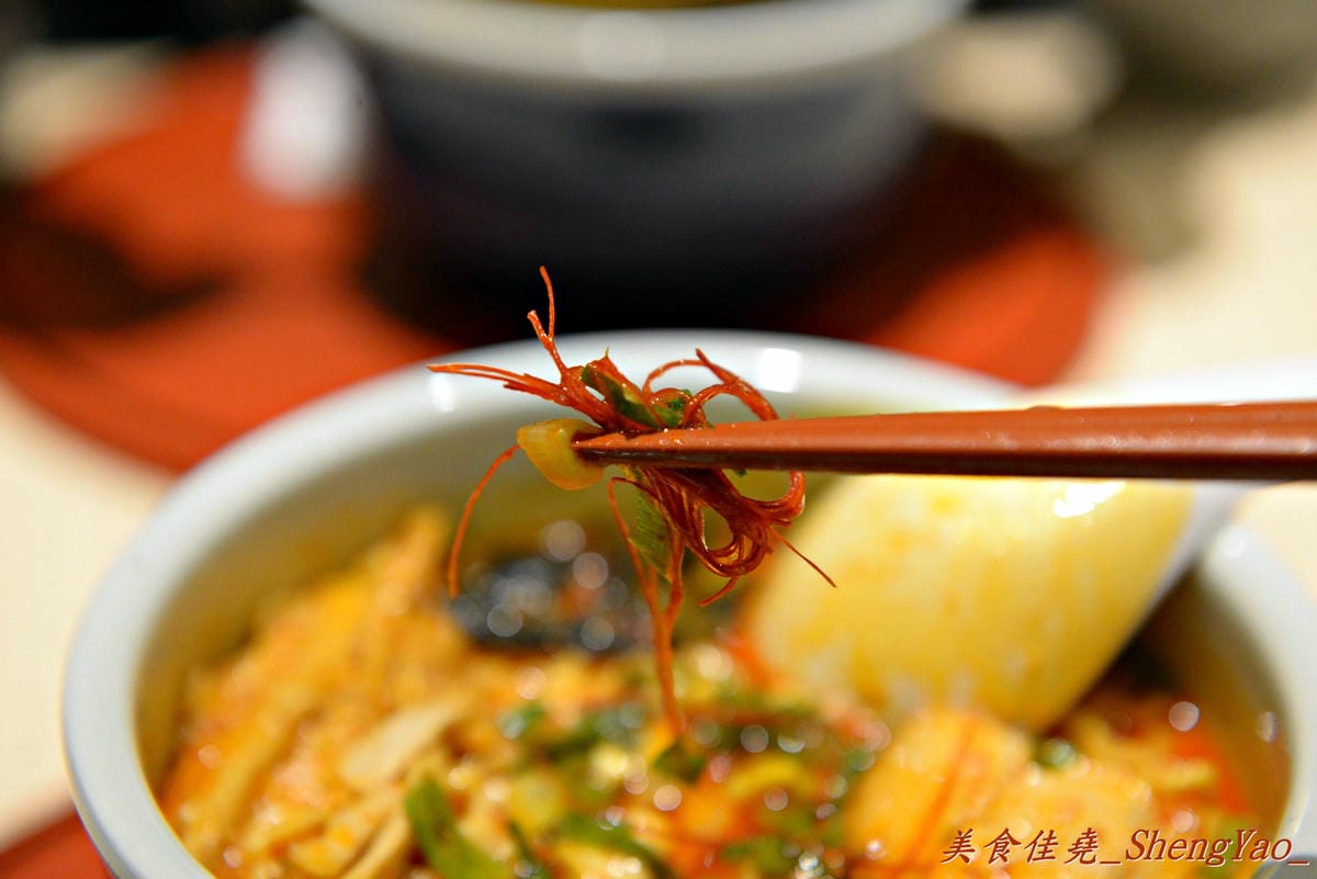 [台中西屯]山頭火拉麵 台中大遠百4號店 – 來自北海道旭川有名的日本拉麵來台中開店了,湯頭濃郁道地,台中好吃拉麵1。