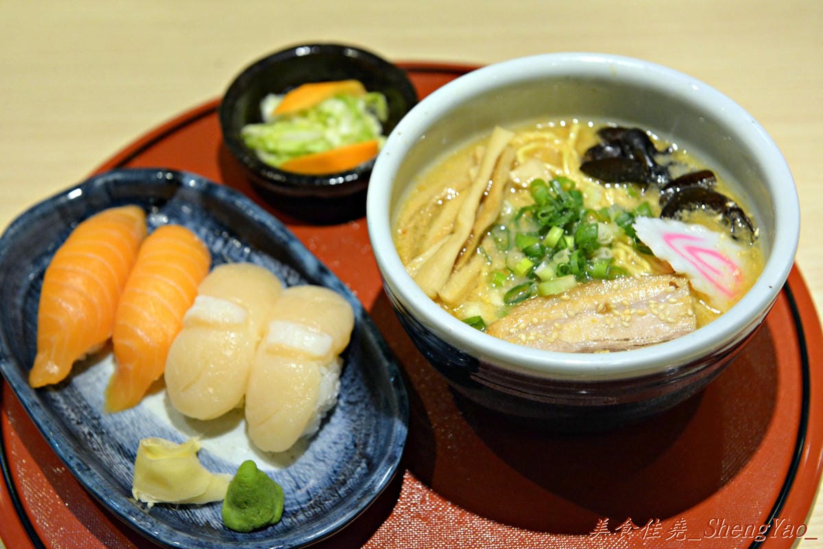 [台中西屯]山頭火拉麵 台中大遠百4號店 – 來自北海道旭川有名的日本拉麵來台中開店了,湯頭濃郁道地,台中好吃拉麵1。