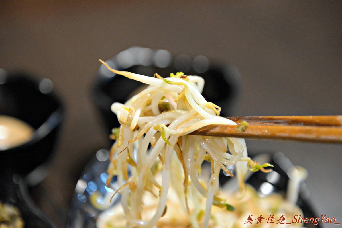 [台中西區]丸拉麵 – 來自九州長崎的道地日本拉麵,湯頭濃郁叉燒好吃,使用團購券超級划算。(已歇業)