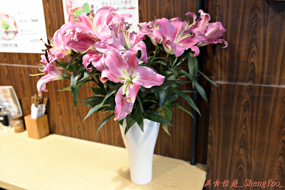 [台中西區]丸拉麵 – 來自九州長崎的道地日本拉麵,湯頭濃郁叉燒好吃,使用團購券超級划算。(已歇業)