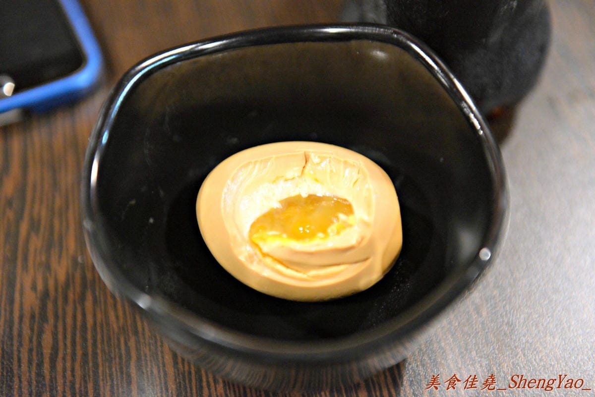 [台中西區]丸拉麵 – 來自九州長崎的道地日本拉麵,湯頭濃郁叉燒好吃,使用團購券超級划算。(已歇業)