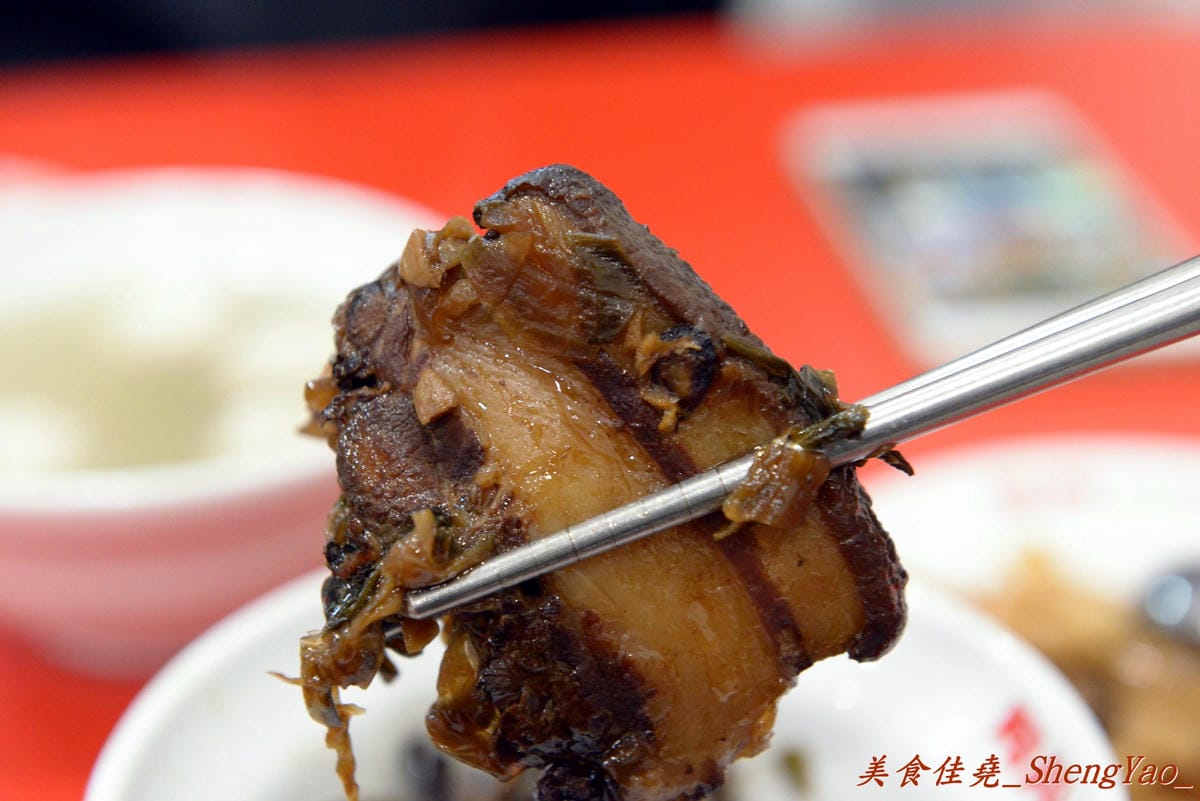 [台中沙鹿]阿丹肉燥飯 – 沙鹿新開幕,早上7點開始營業的肉燥飯,肉燥飯不錯吃,湯類有特色。(已歇業)