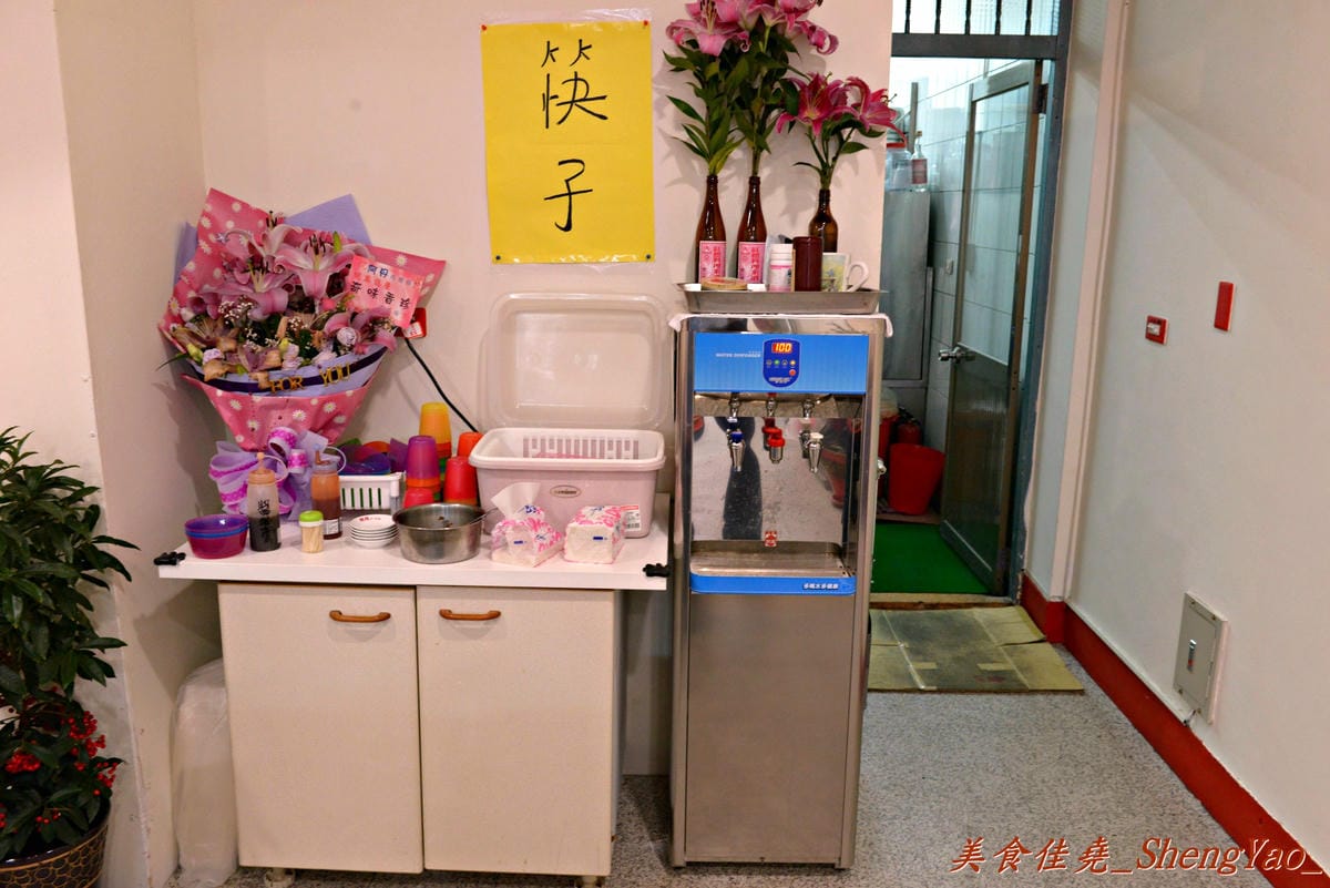[台中沙鹿]阿丹肉燥飯 – 沙鹿新開幕,早上7點開始營業的肉燥飯,肉燥飯不錯吃,湯類有特色。(已歇業)