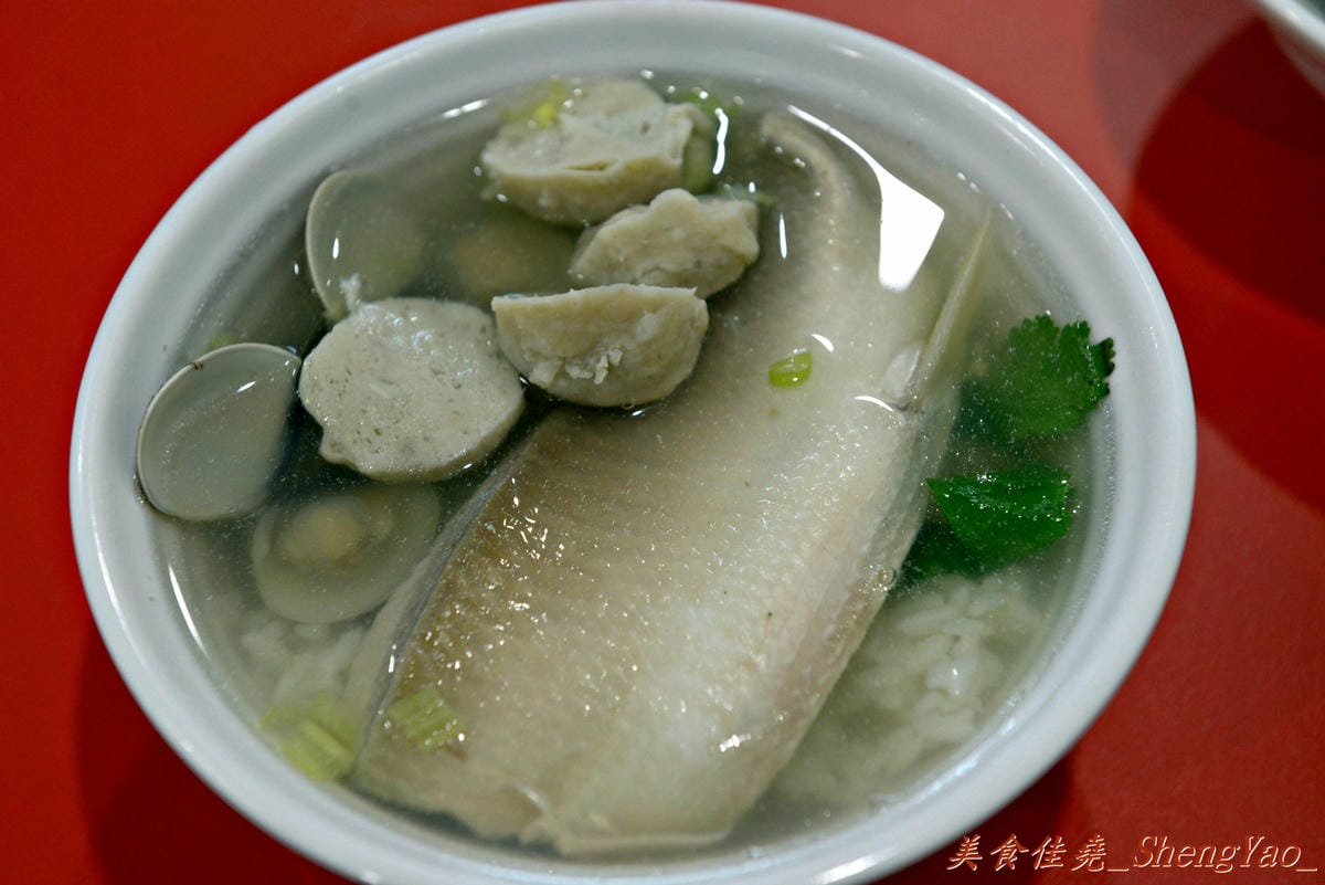 [台中沙鹿]阿丹肉燥飯 – 沙鹿新開幕,早上7點開始營業的肉燥飯,肉燥飯不錯吃,湯類有特色。(已歇業)