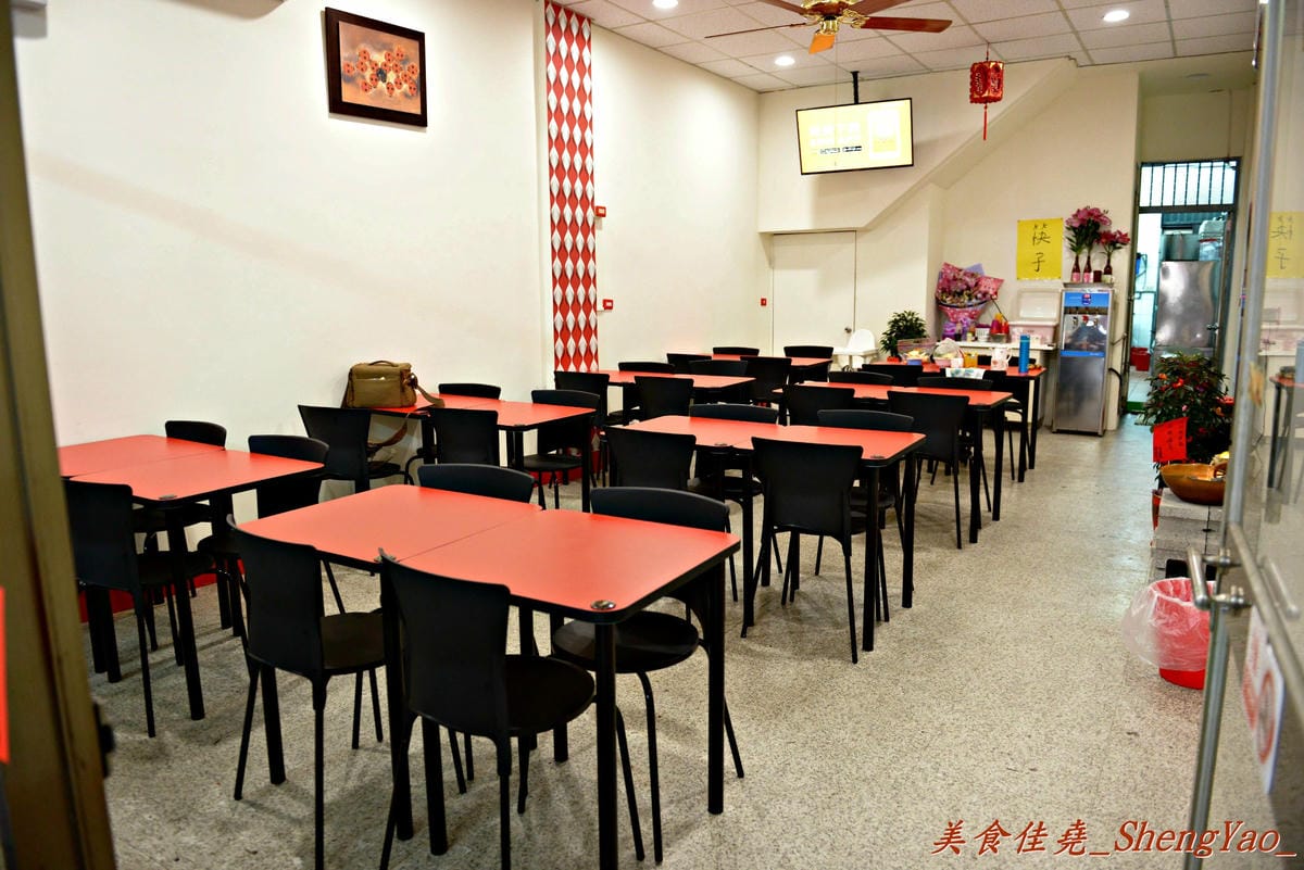 [台中沙鹿]阿丹肉燥飯 – 沙鹿新開幕,早上7點開始營業的肉燥飯,肉燥飯不錯吃,湯類有特色。(已歇業)
