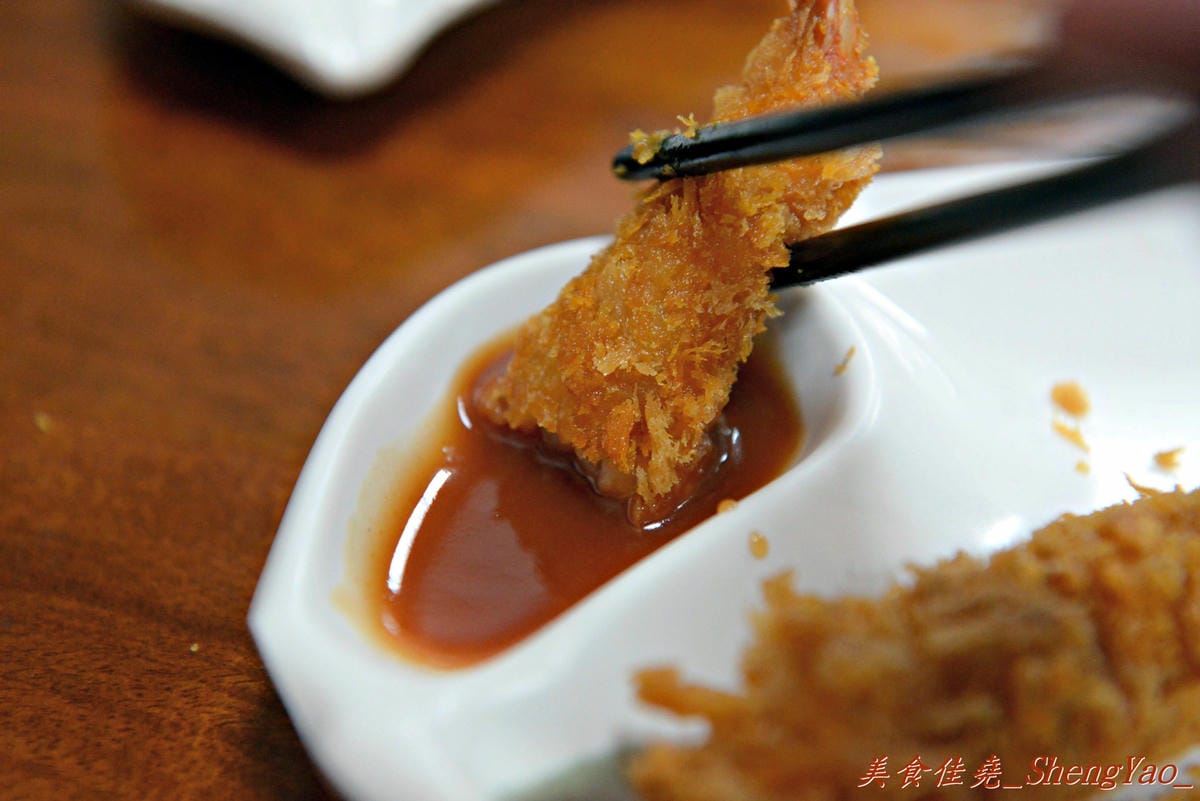 [台中沙鹿]嘉鳳屋 – 原本的”久米屋”重新開張了,蛋包飯有媽媽味道,日式豬排超級好吃。