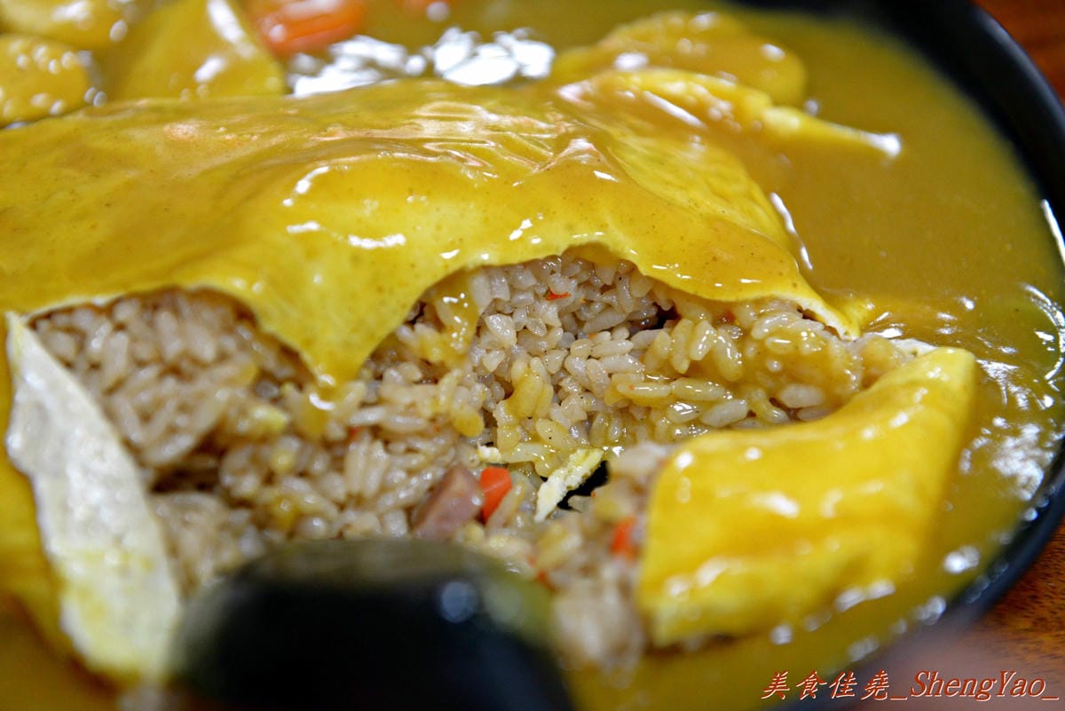 [台中沙鹿]嘉鳳屋 – 原本的”久米屋”重新開張了,蛋包飯有媽媽味道,日式豬排超級好吃。