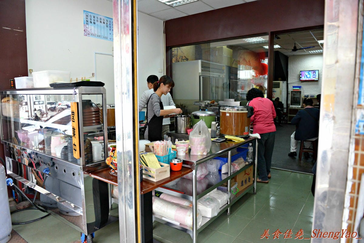 [台中沙鹿]嘉鳳屋 – 原本的”久米屋”重新開張了,蛋包飯有媽媽味道,日式豬排超級好吃。