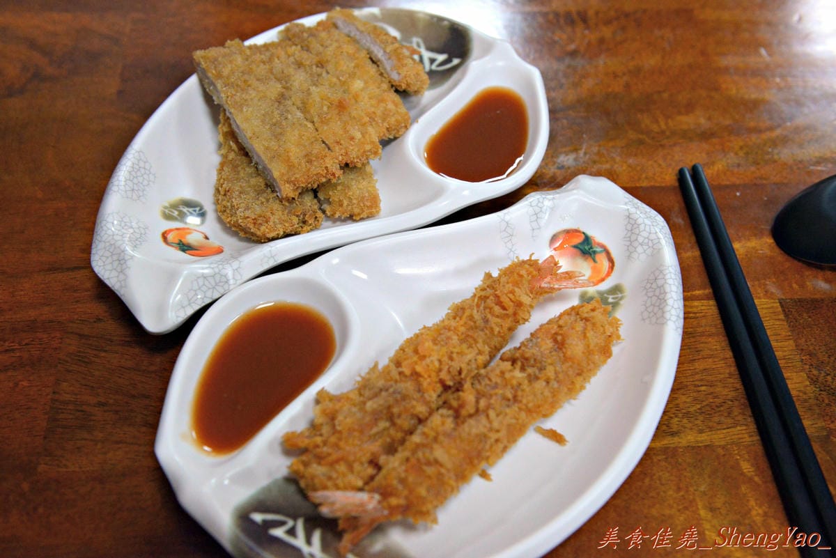 [台中沙鹿]嘉鳳屋 – 原本的”久米屋”重新開張了,蛋包飯有媽媽味道,日式豬排超級好吃。