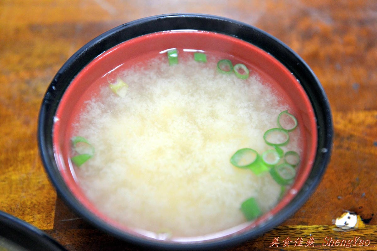 [台中沙鹿]嘉鳳屋 – 原本的”久米屋”重新開張了,蛋包飯有媽媽味道,日式豬排超級好吃。