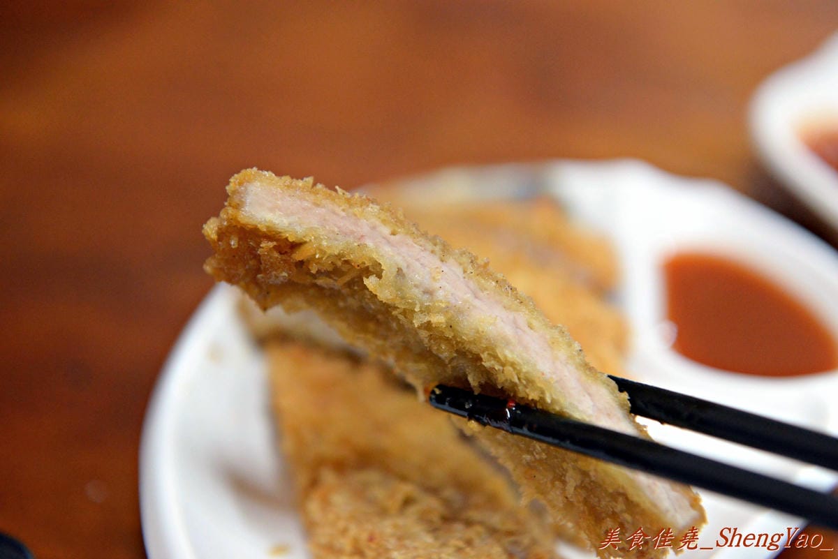 [台中沙鹿]嘉鳳屋 – 原本的”久米屋”重新開張了,蛋包飯有媽媽味道,日式豬排超級好吃。