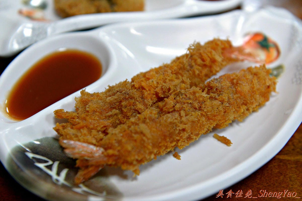 [台中沙鹿]嘉鳳屋 – 原本的”久米屋”重新開張了,蛋包飯有媽媽味道,日式豬排超級好吃。