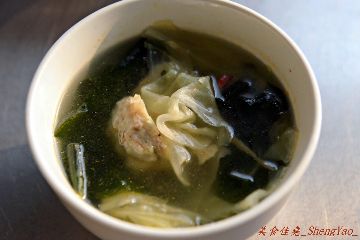 [台中北區]毒家素食 臭豆腐臭臭鍋 – 自豪”有比我更好吃不用錢”、生意好到油鍋發爐冒火的路邊攤。(已歇業)