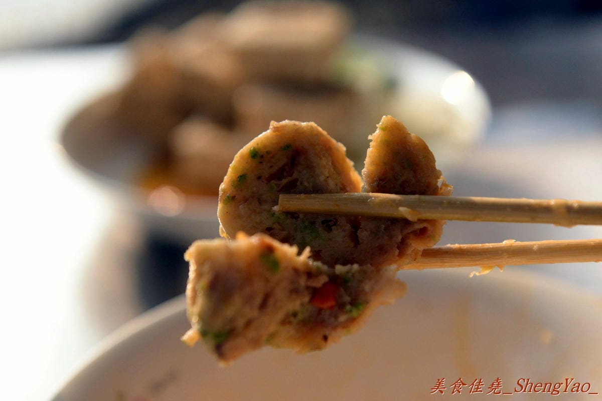 [台中北區]毒家素食 臭豆腐臭臭鍋 – 自豪”有比我更好吃不用錢”、生意好到油鍋發爐冒火的路邊攤。(已歇業)