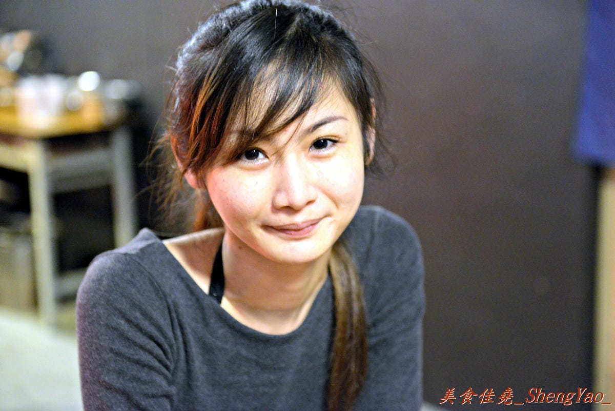 [台中西屯]麵武嵐 – 有熱炒店FU的新開幕深夜拉麵,拉麵出乎我意料的好吃,老闆娘超級漂亮(有圖有真相)。