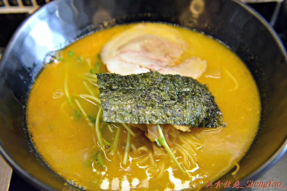 [台中西屯]酒石拉麵 逢甲店 – 拉麵均一價90元、加麵免費的平價連鎖拉麵店。