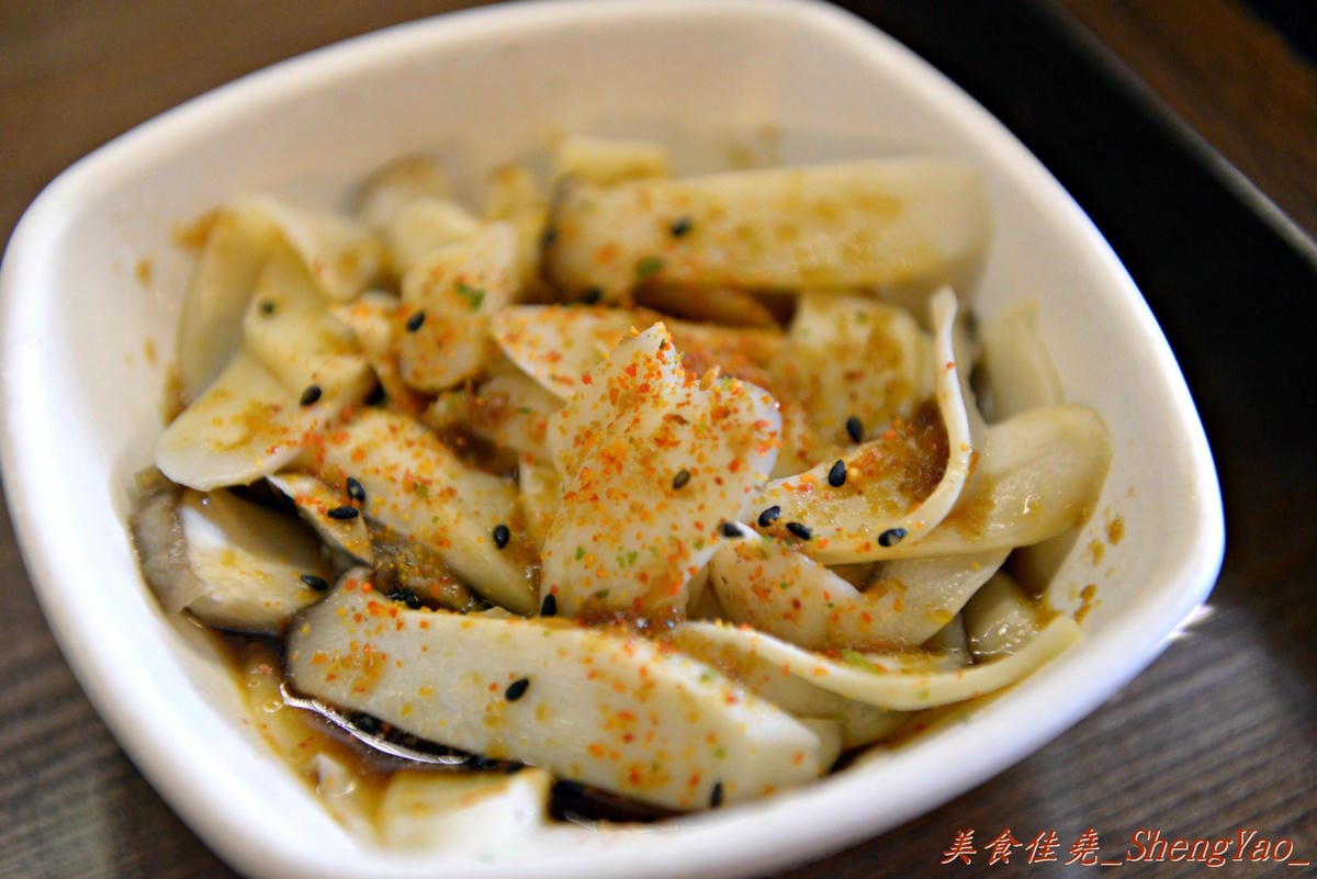 [台中西屯]酒石拉麵 逢甲店 – 拉麵均一價90元、加麵免費的平價連鎖拉麵店。