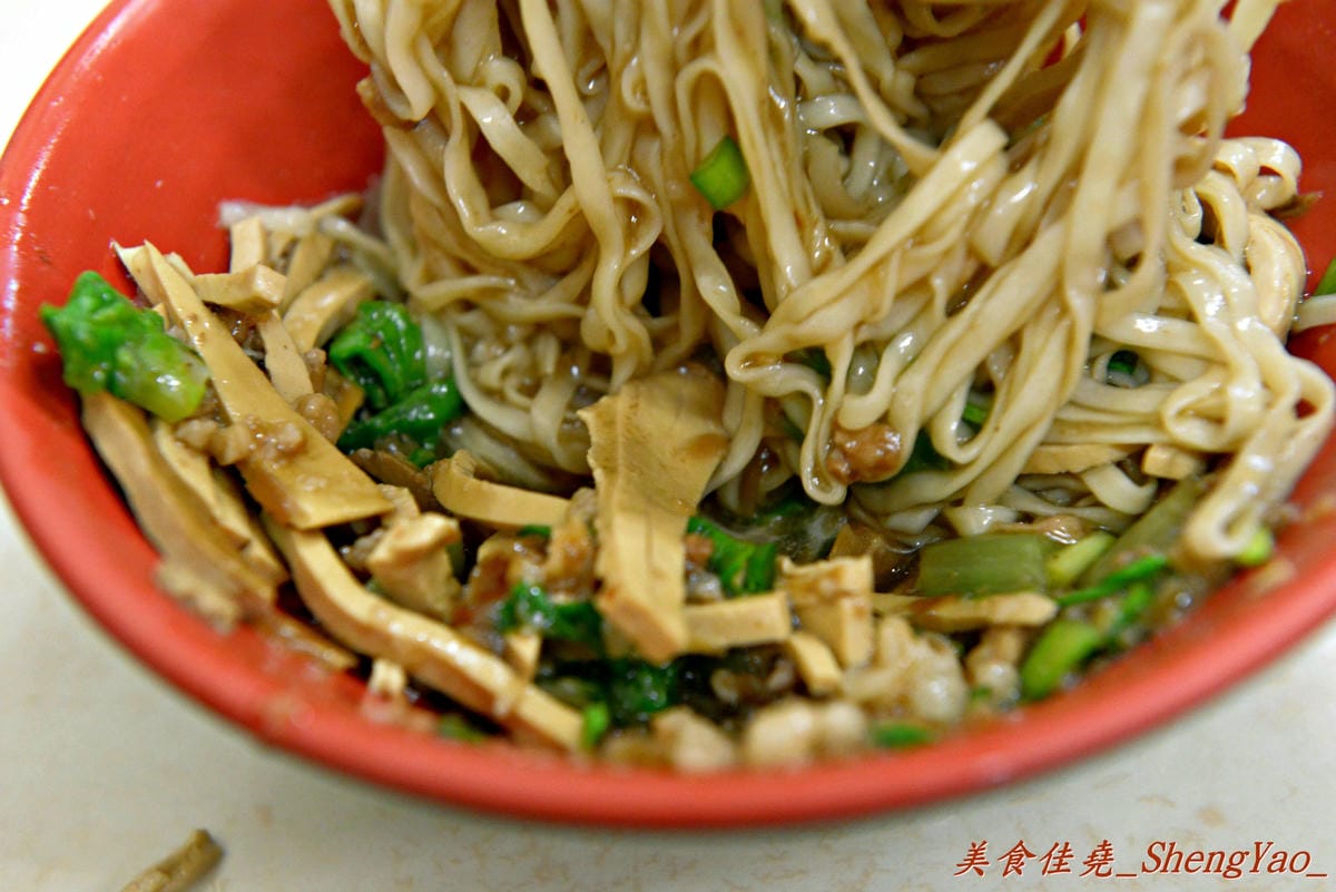 [台中大甲]王元吉炸粿、(鍾)臭豆腐、(周)臭豆腐 – 大甲有名的傳統小吃 & 好吃的兩家臭豆腐。