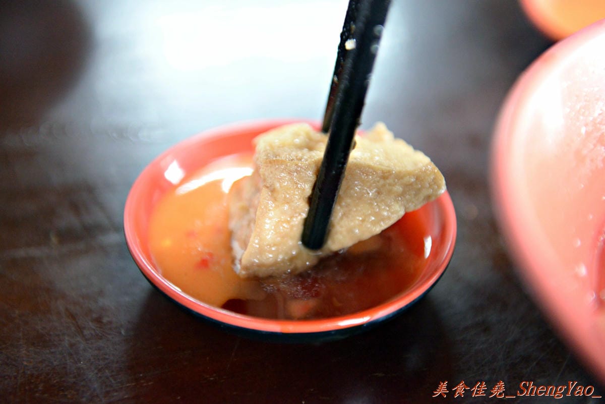 [台中清水]魯肉飯之家 – 食尚玩家報導過的清水隱藏版美食,梅花豬排蓋飯好吃,小菜種類變化多。