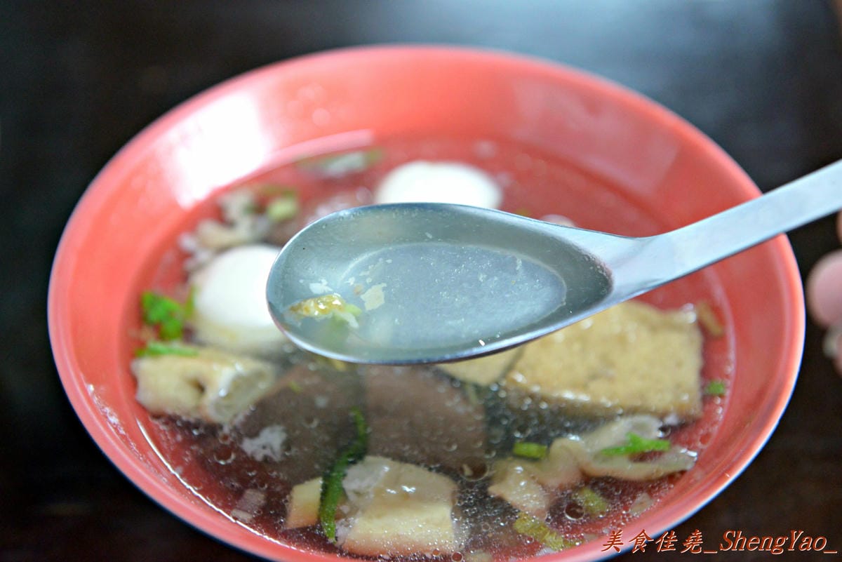 [台中清水]魯肉飯之家 – 食尚玩家報導過的清水隱藏版美食,梅花豬排蓋飯好吃,小菜種類變化多。
