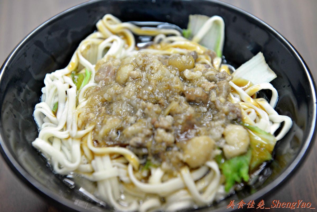 [台中清水]饕之鄉 清水店- 清水也有饕之鄉了,小籠湯包湯汁鮮美、肉餡味美又飽滿。