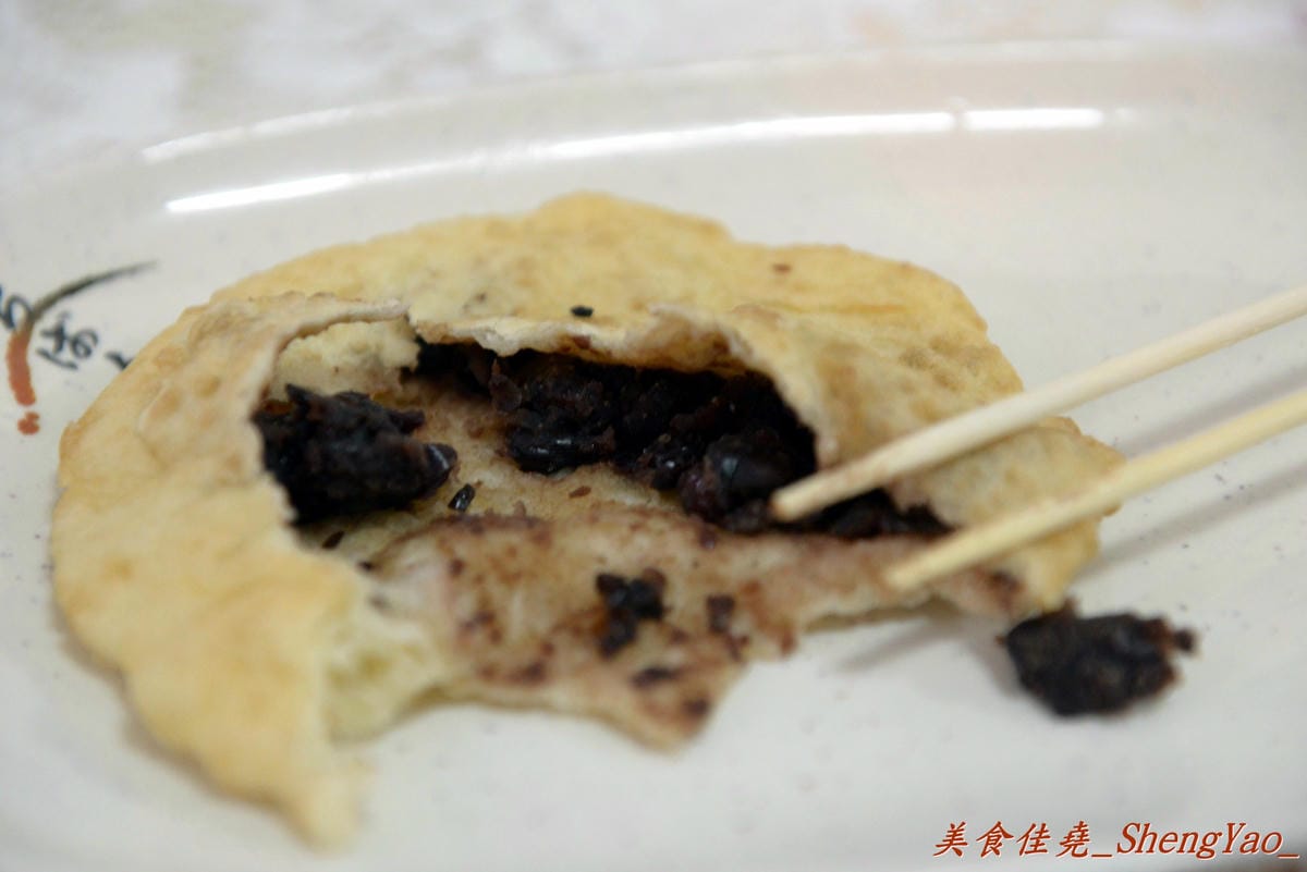 [台中沙鹿]香姨素食水煎包 – 原三角公園前素食水煎包,沙鹿菜市場四大好吃素食水煎包之一。