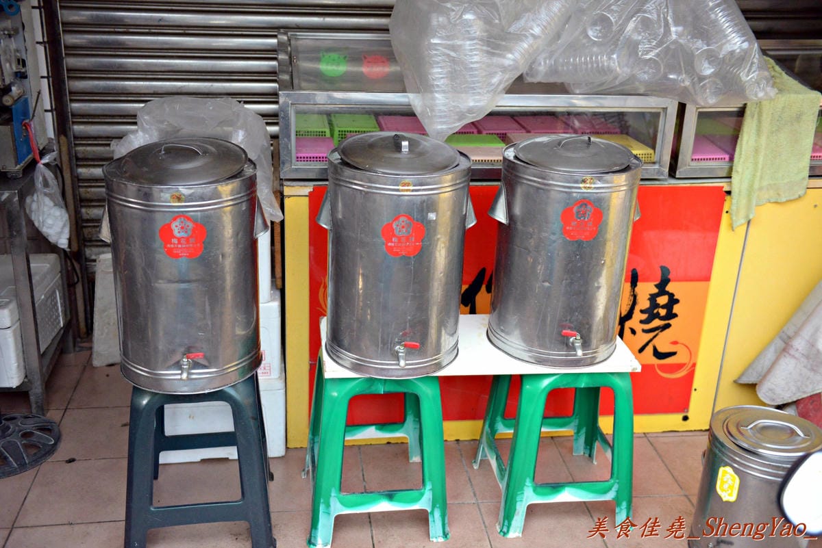 [台中沙鹿]香姨素食水煎包 – 原三角公園前素食水煎包,沙鹿菜市場四大好吃素食水煎包之一。