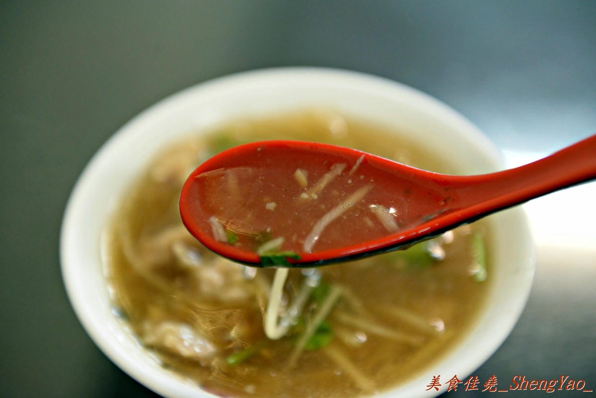 [台中西區] 陳家赤肉羹 東興店 – 粉薄肉大塊,真材實料的好吃赤肉羹。
