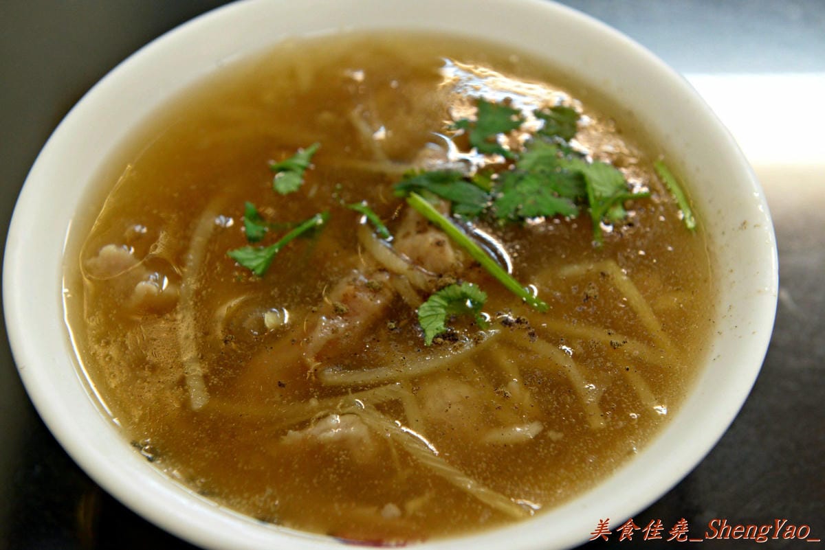 [台中西區] 陳家赤肉羹 東興店 – 粉薄肉大塊,真材實料的好吃赤肉羹。