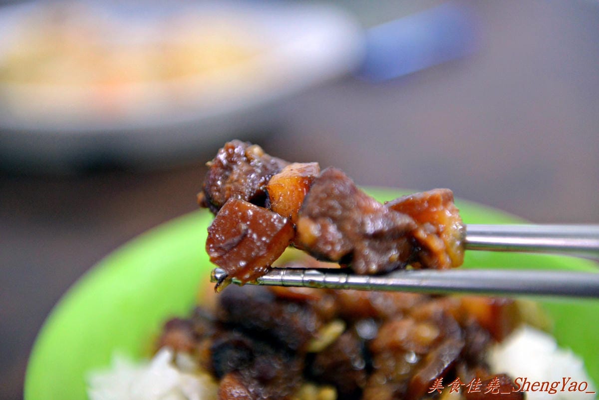 [台中南屯]六街口飯担 – 令人吮指回味的超好吃魯肉飯,台中最好吃的魯肉飯之一。
