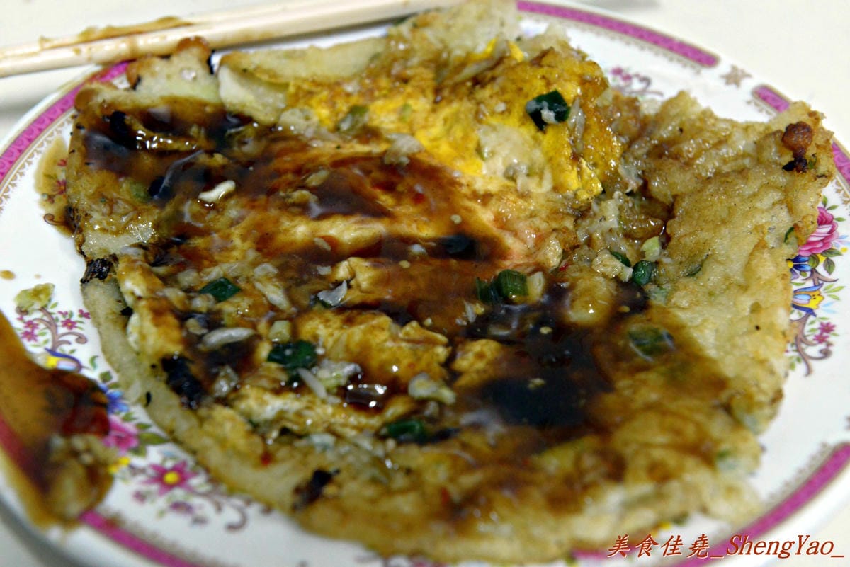 [台中大雅]有春早點 – 來大雅的國術館吃早點?大推手工麵糊蛋餅,超好吃 !! 記得一定要沾醬。