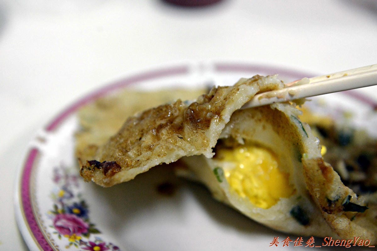 [台中大雅]有春早點 – 來大雅的國術館吃早點?大推手工麵糊蛋餅,超好吃 !! 記得一定要沾醬。