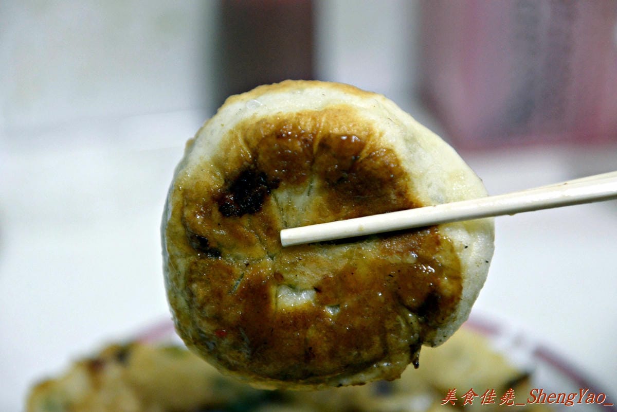 [台中大雅]有春早點 – 來大雅的國術館吃早點?大推手工麵糊蛋餅,超好吃 !! 記得一定要沾醬。