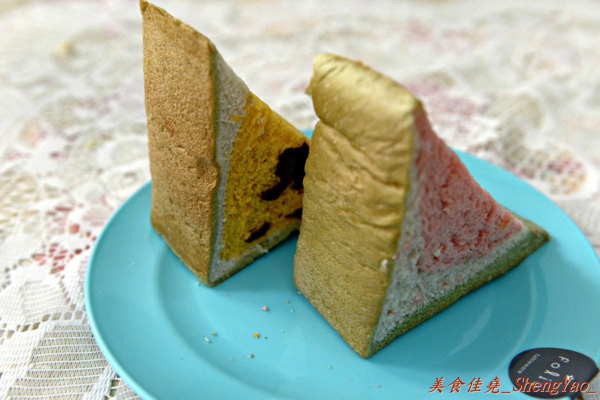 [嚐鮮]西瓜吐司 美二佳蛋糕麵包 V.S 布雷德麵包坊 – 超夯的西瓜吐司,台中海線也有賣了,不用排隊就買得到了 !!