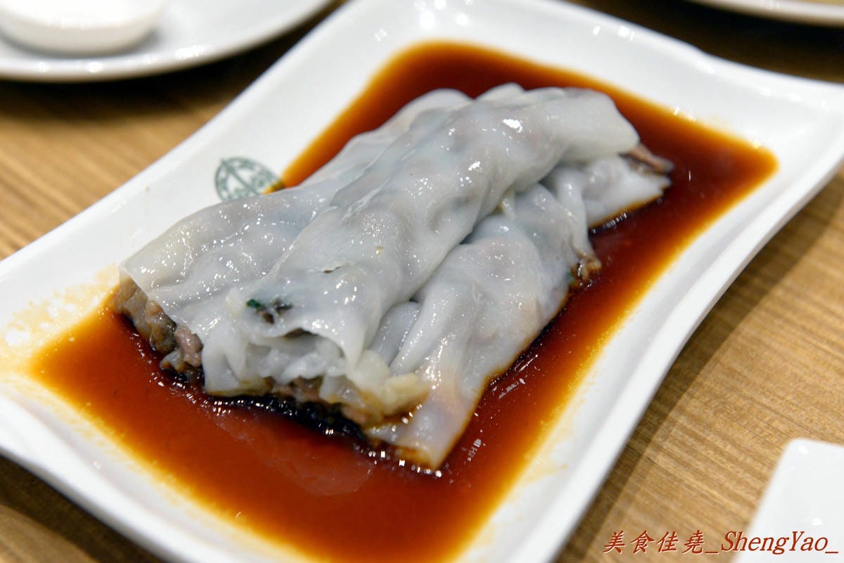 [台中西屯]添好運 台中大遠百店 – 台中也有米其林一顆星的”添好運”了,排隊沒有想像中那麼久,東西種類不多但都很精緻,味道也不俗,非常值得一嚐 !!