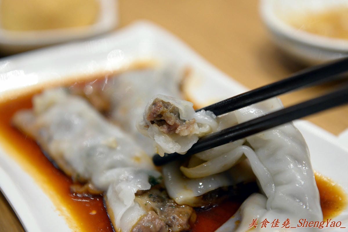 [台中西屯]添好運 台中大遠百店 – 台中也有米其林一顆星的”添好運”了,排隊沒有想像中那麼久,東西種類不多但都很精緻,味道也不俗,非常值得一嚐 !!