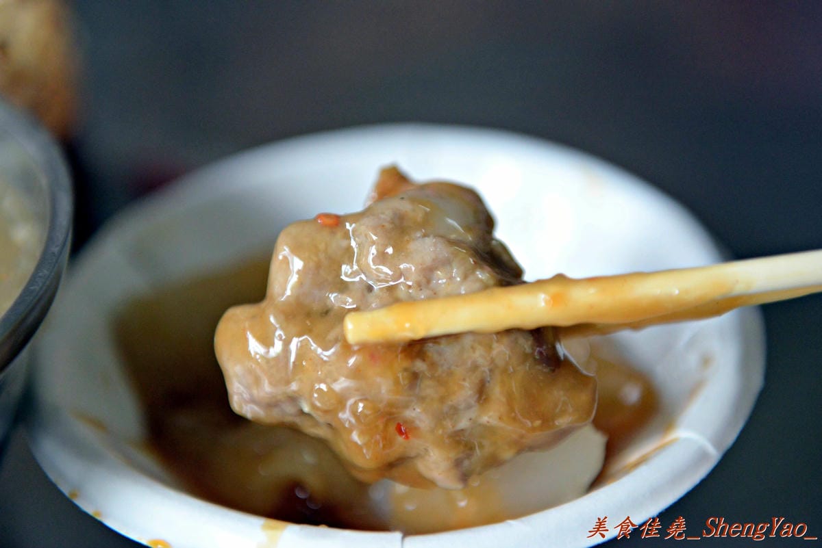 [台中大雅]學府路大雅肉圓 – 肉圓還不賴,外皮Q彈、肉餡大塊好吃,可惜沒有筍子。