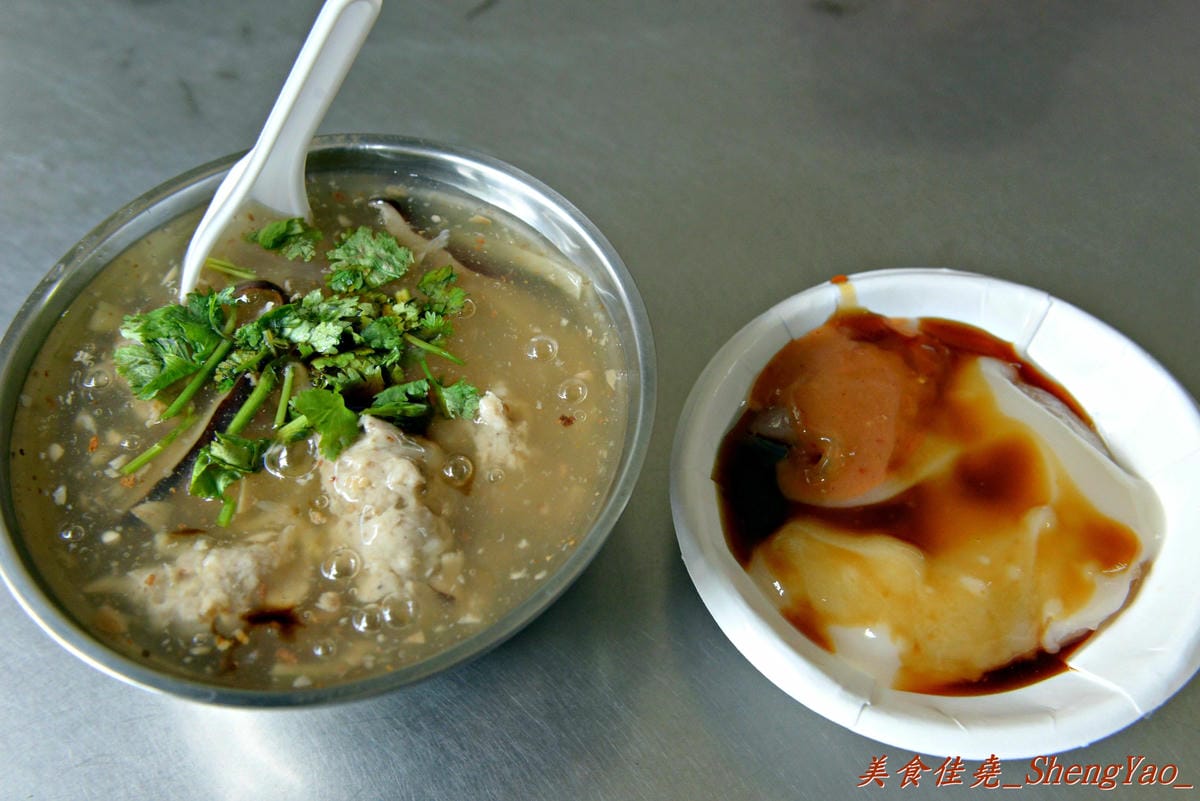 [台中大雅]學府路大雅肉圓 – 肉圓還不賴,外皮Q彈、肉餡大塊好吃,可惜沒有筍子。