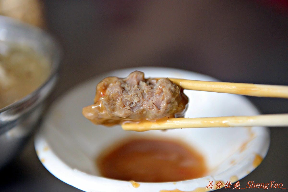 [台中大雅]學府路大雅肉圓 – 肉圓還不賴,外皮Q彈、肉餡大塊好吃,可惜沒有筍子。