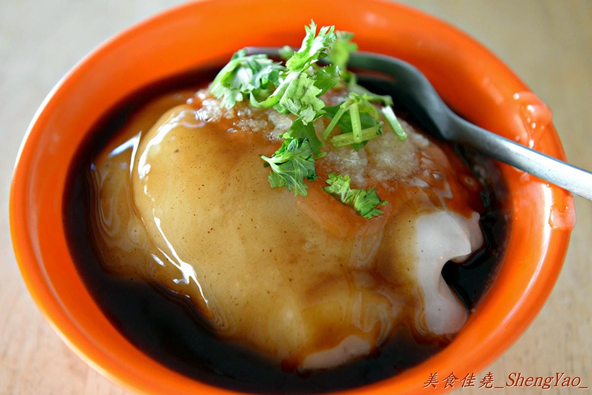[台中大雅]大雅蚵仔麵線 – 肉羹大塊、蚵仔大顆,大腸大塊,碗也超大的大碗綜合麵線,來大雅必吃的超好吃麵線。