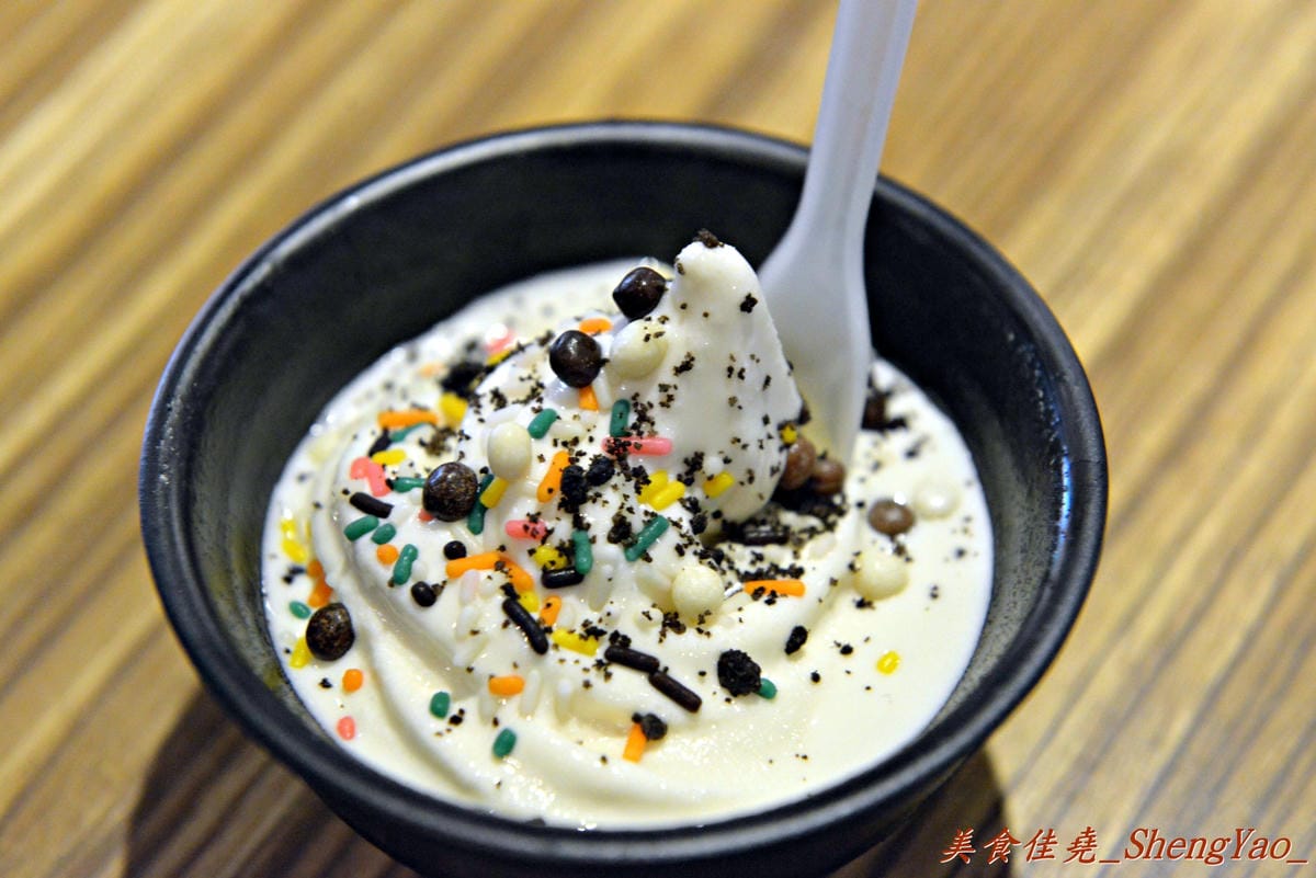 [台中西屯]紙鶴壽喜燒 – 中科商圈新開的壽喜燒吃到飽,肉類品質不錯,新鮮現切有厚度,超推安格斯牛肉 !! (已歇業)