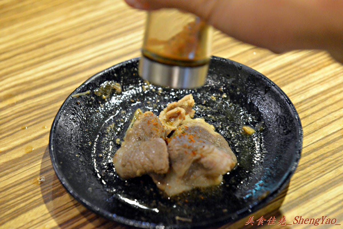 [台中西屯]紙鶴壽喜燒 – 中科商圈新開的壽喜燒吃到飽,肉類品質不錯,新鮮現切有厚度,超推安格斯牛肉 !! (已歇業)